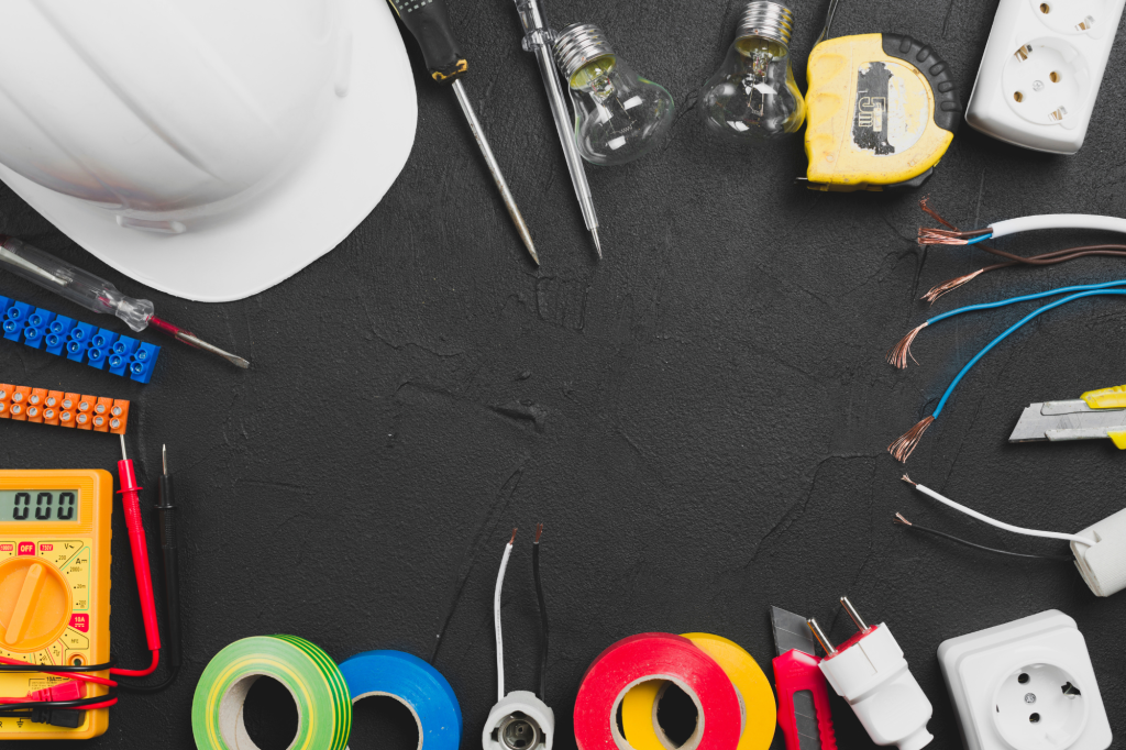 Servicii 2 echipamente electrice braistore Servicii
