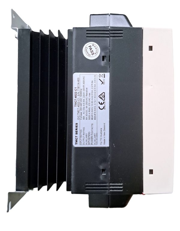 Softstarter Toshiba TMC7‐4018‐C1, 18.5 kW, 36 A, (HD) / 42 A, (ND), 3x230 V si 3x400 V 2 49 A