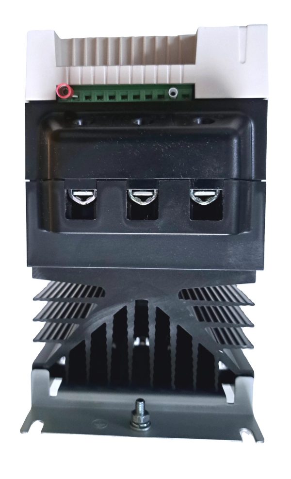 Softstarter Toshiba TMC7‐4018‐C1, 18.5 kW, 36 A, (HD) / 42 A, (ND), 3x230 V si 3x400 V 4 (ND)